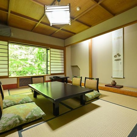 Osakaya Ryokan Kusatsu  Eksteriør billede
