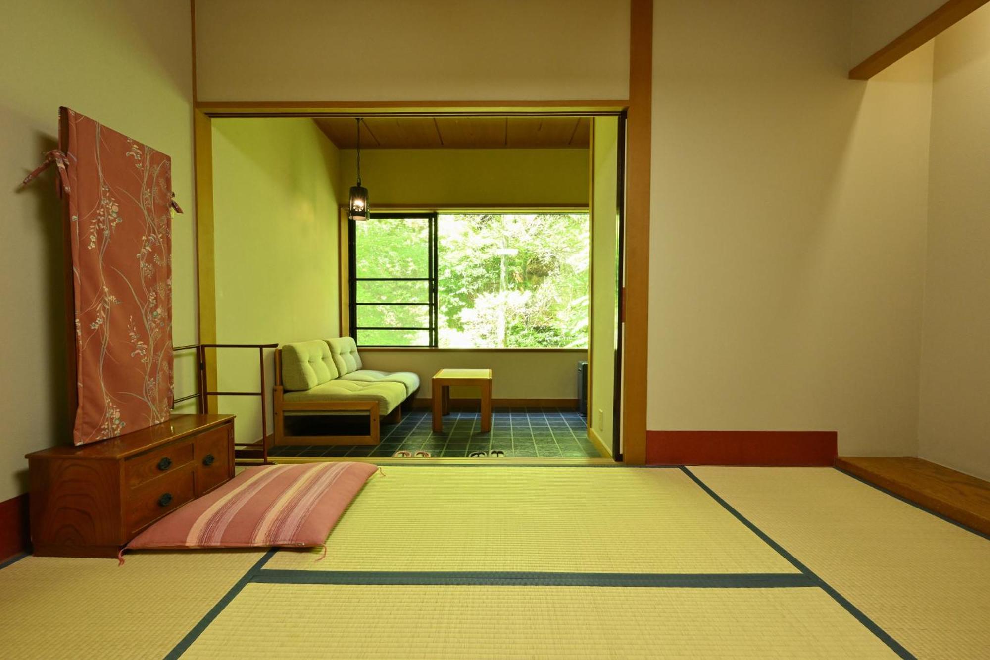 Osakaya Ryokan Kusatsu  Eksteriør billede